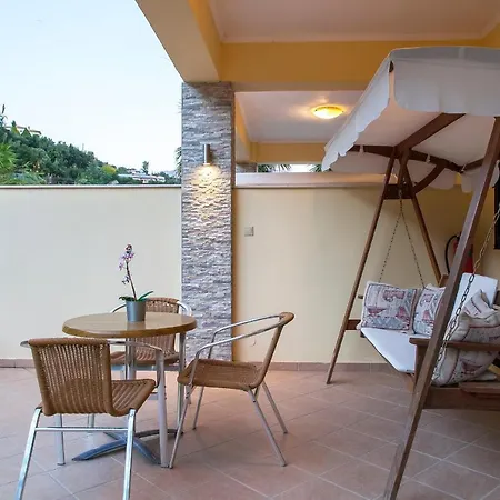 Azalea Apartment Vasiliki (Lefkada)